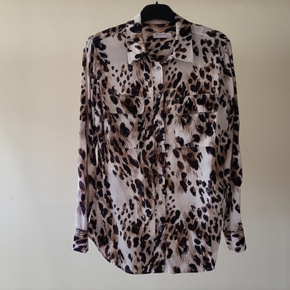 Equipment Signature Slim 100% Silk Blouse in Animal Print - Picture 1 of 8
